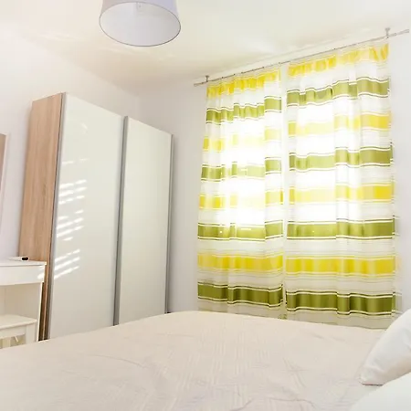 Apartment Ema Rogoznica (Sibenik-Knin)